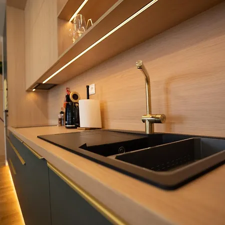 Business & Family Space In Downtown * براتسيلافا