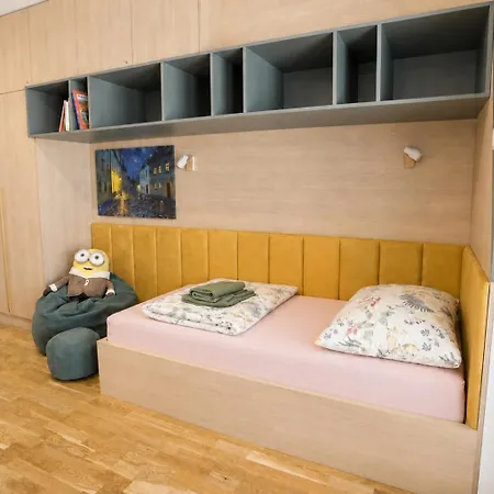 Business & Family Space In Downtown * براتسيلافا
