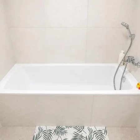 Business & Family Space In Downtown * Братислава